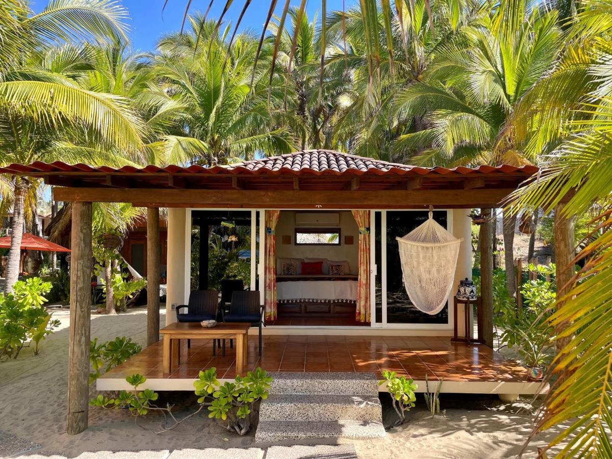 Bungalows Tree Tops - Adults Only Zihuatanejo Exterior foto